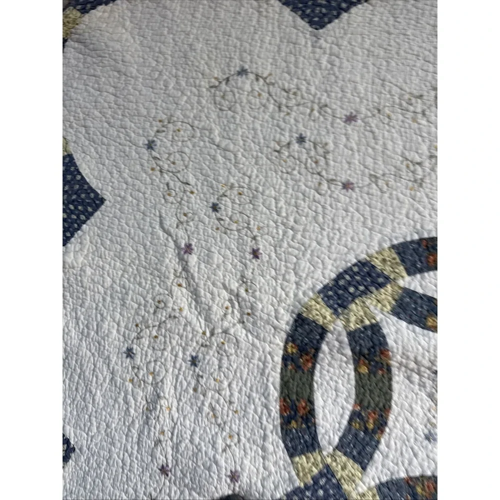 Vintage Double Wedding Ring Floral Patchwork Quilt Queen 81x83 Blue Cream Green